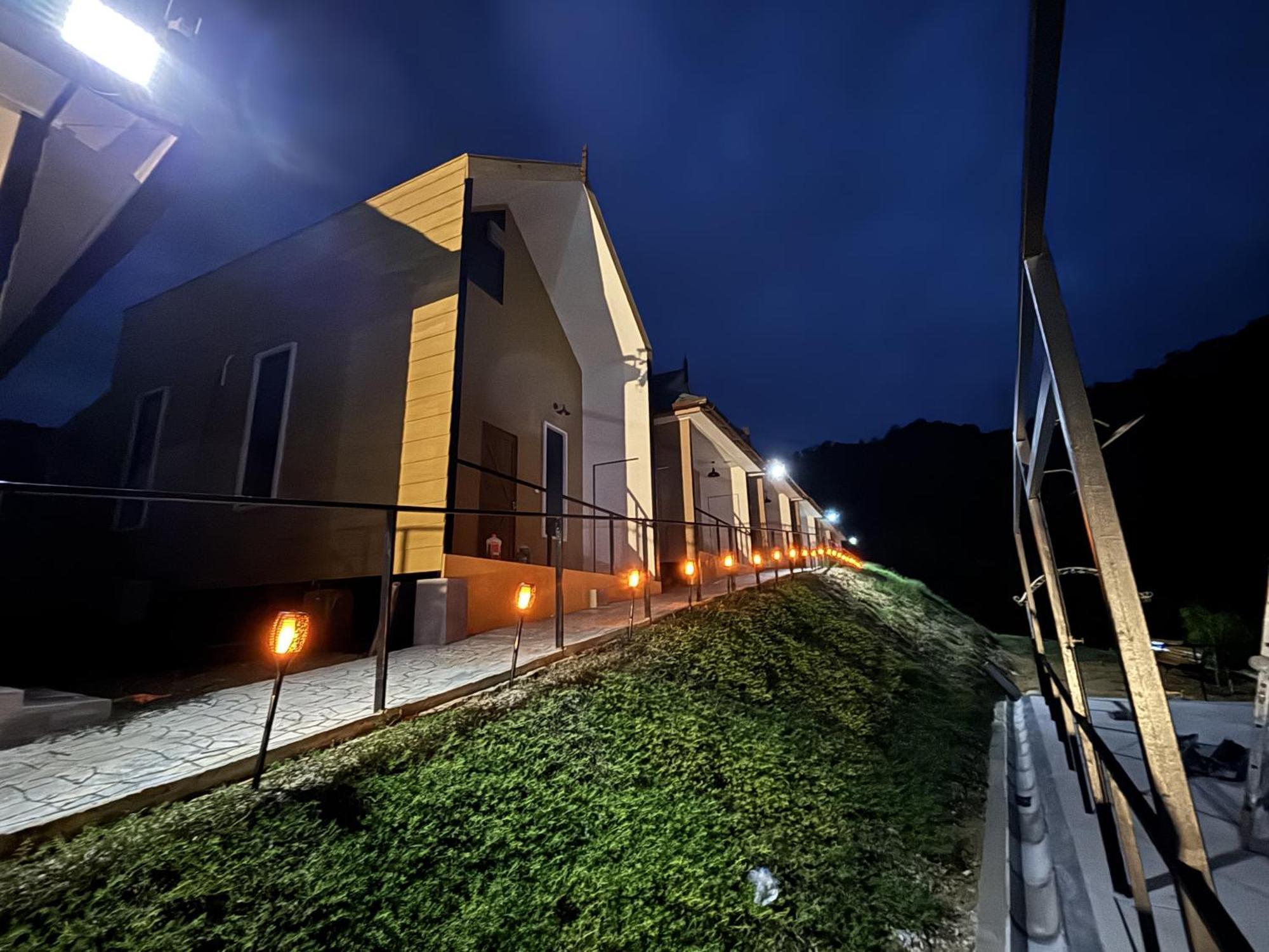 Tamu Eco Lenggeng Hotell Exteriör bild